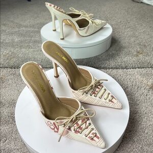 📰👡 Newspaper Mule Pumps size 7